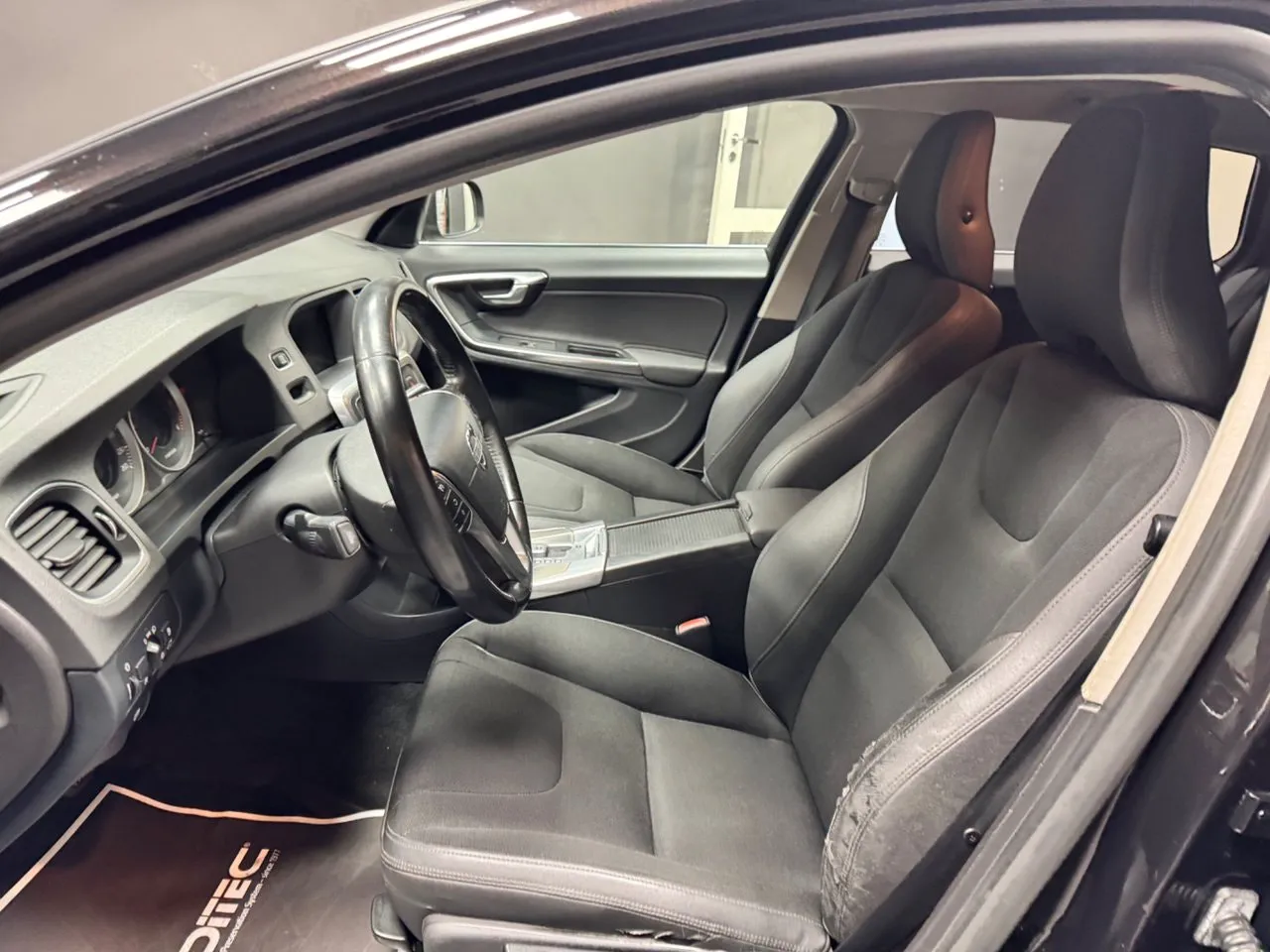Volvo V60 bild 9