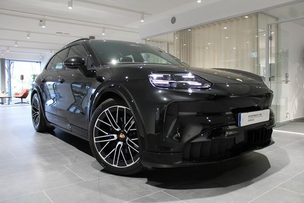 Porsche Cayenne ELECTRIC ELECTRIC - 2026