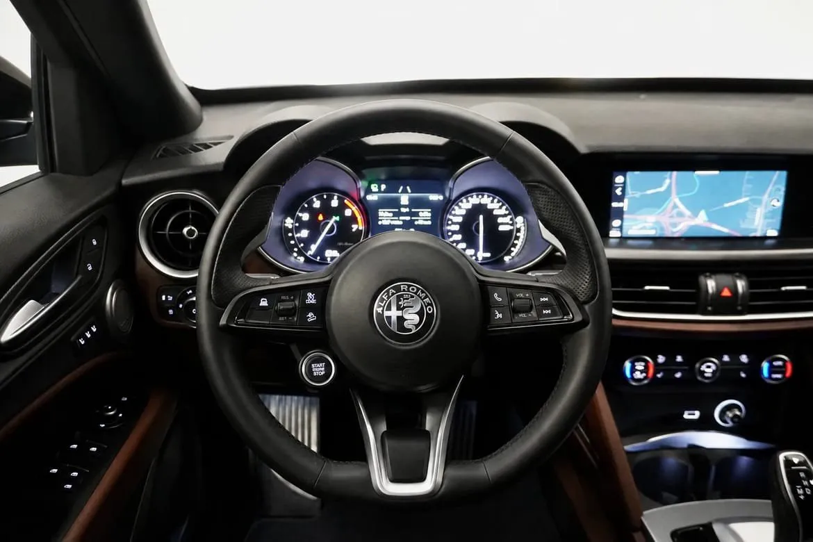 Alfa Romeo Stelvio bild 14