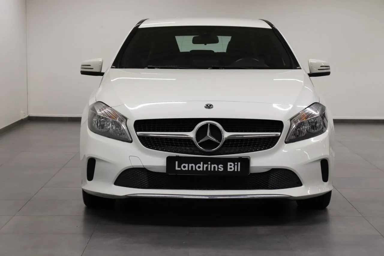 Mercedes A180 bild 2