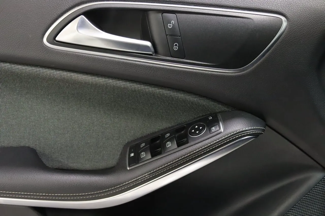 Mercedes A180 bild 17