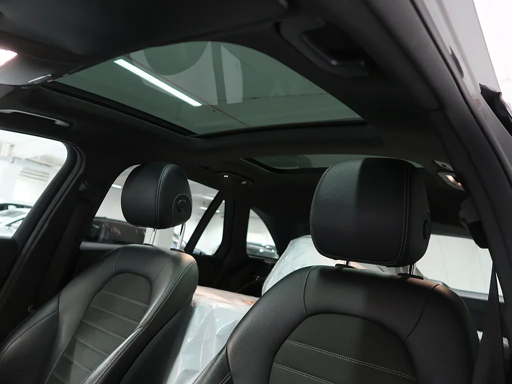 Mercedes GLC300 bild 25