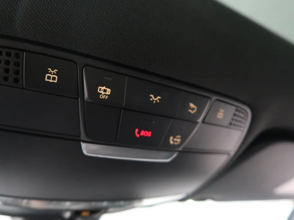 Mercedes GLC300 bild 37