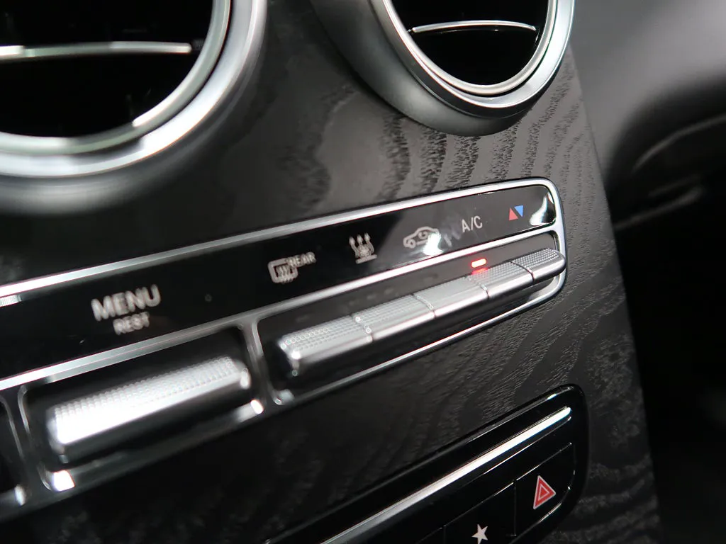 Mercedes GLC300 bild 38