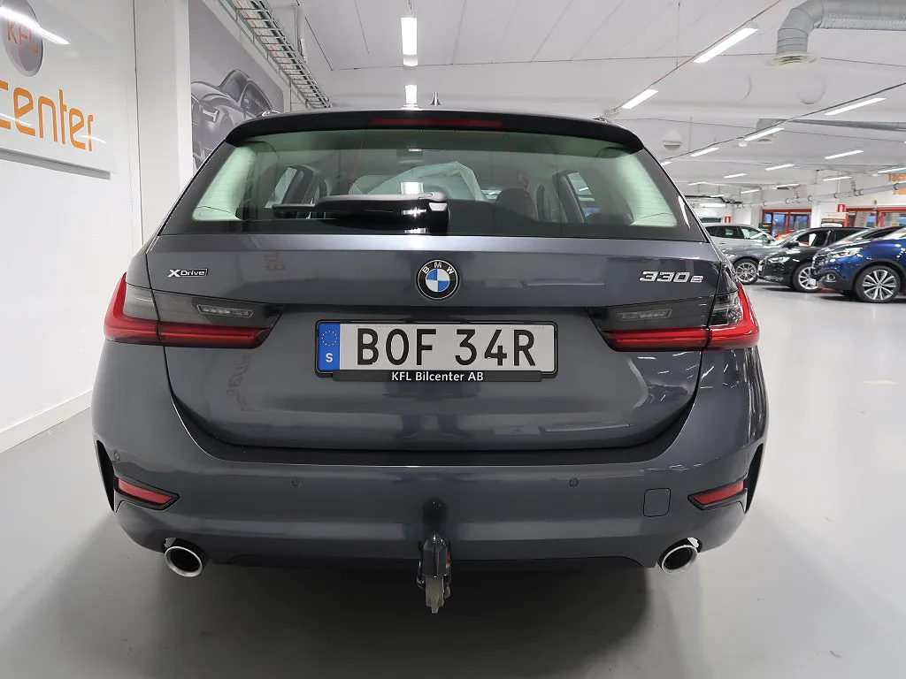 BMW 330 bild 7