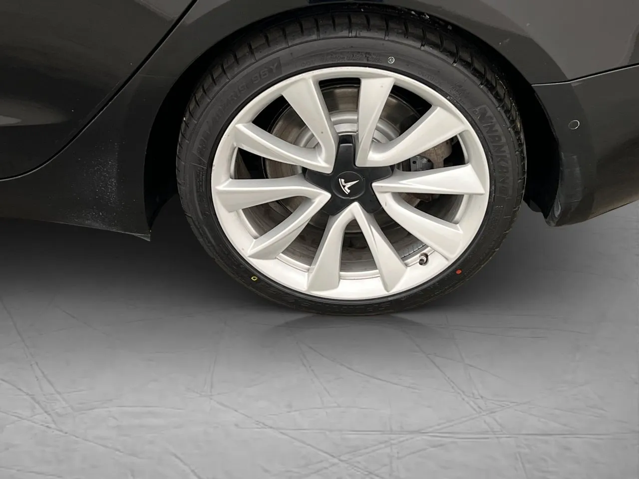 Tesla Model 3 bild 31