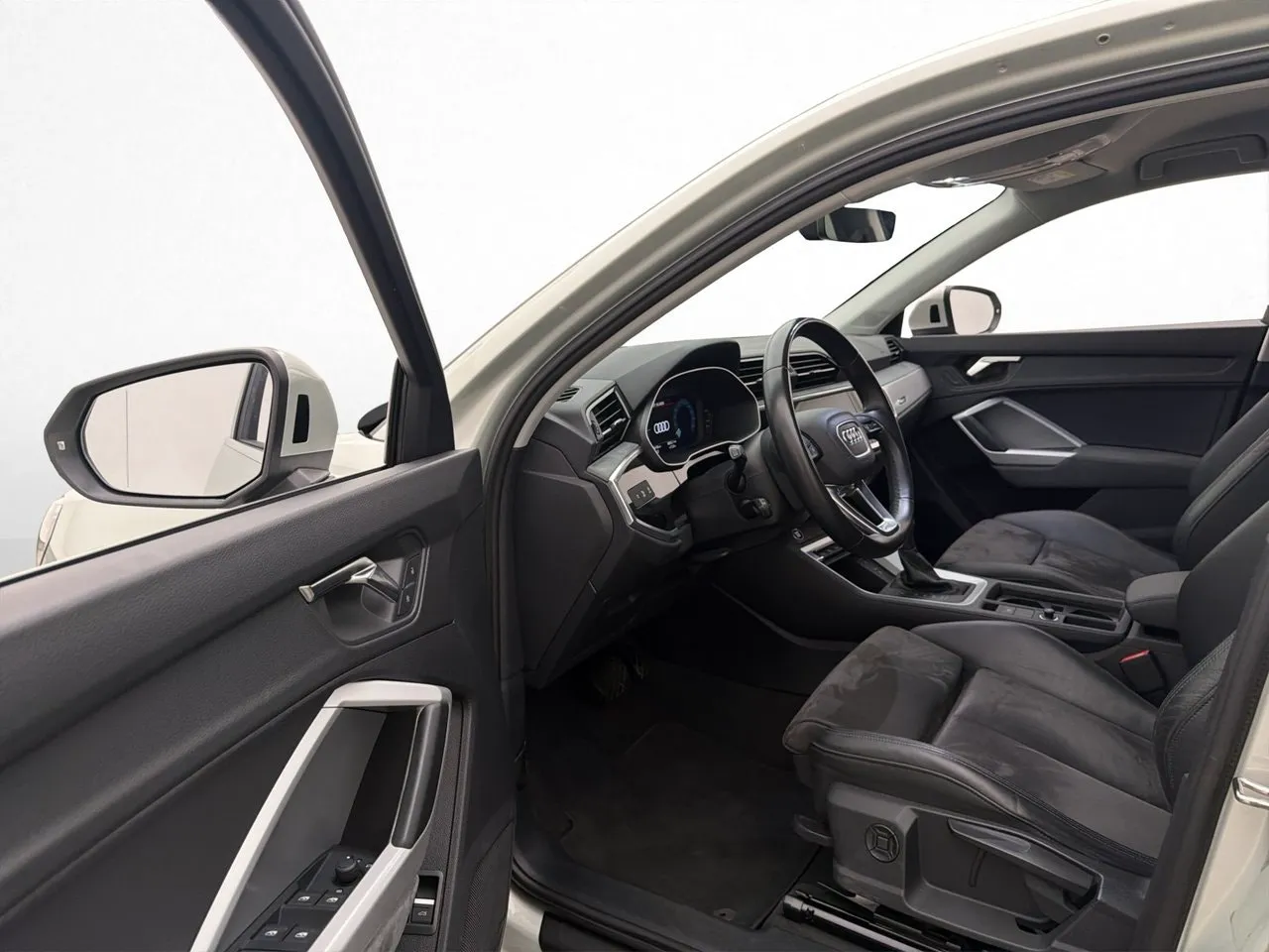 Audi Q3 bild 14