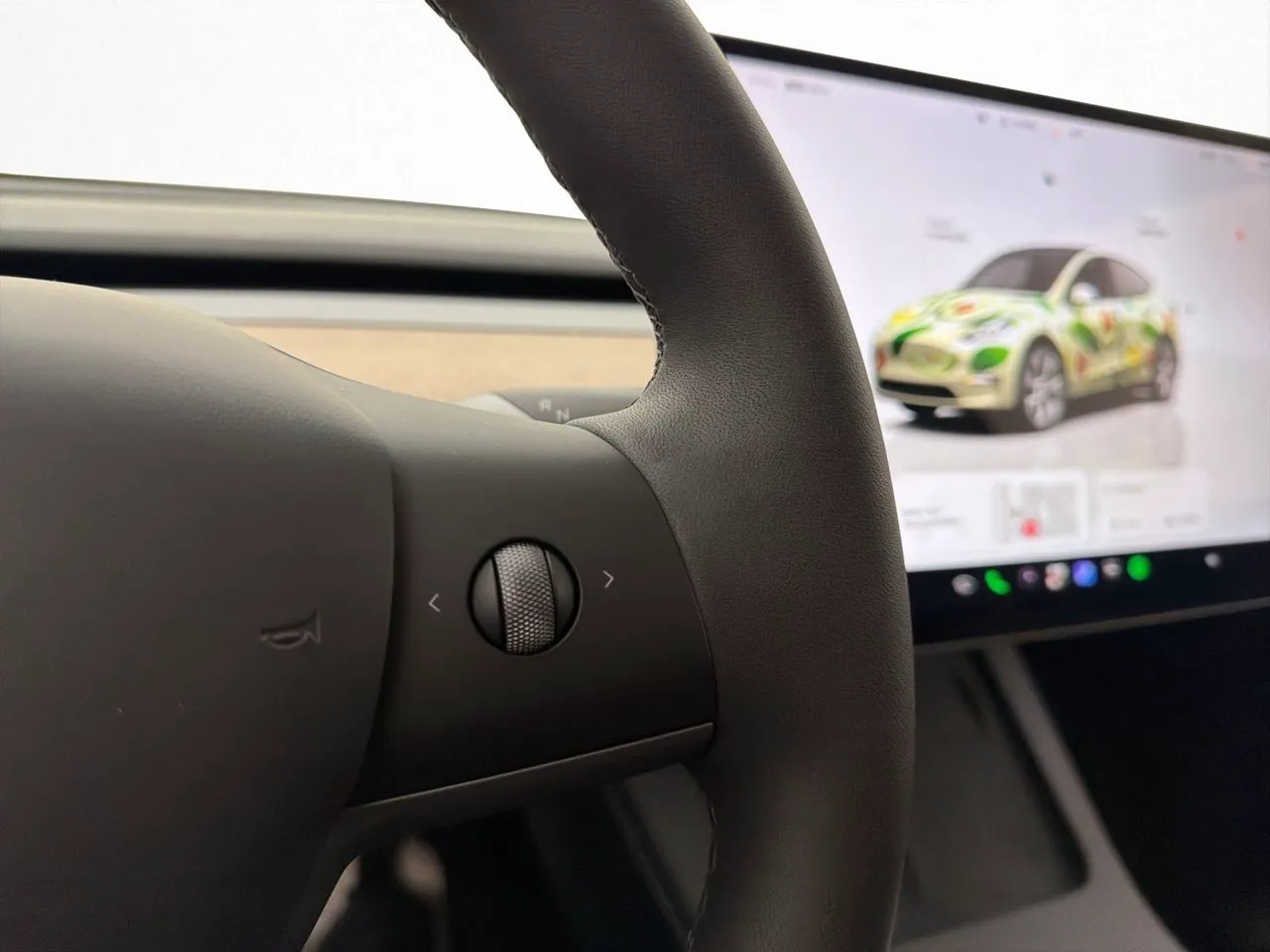 Tesla Model Y bild 16