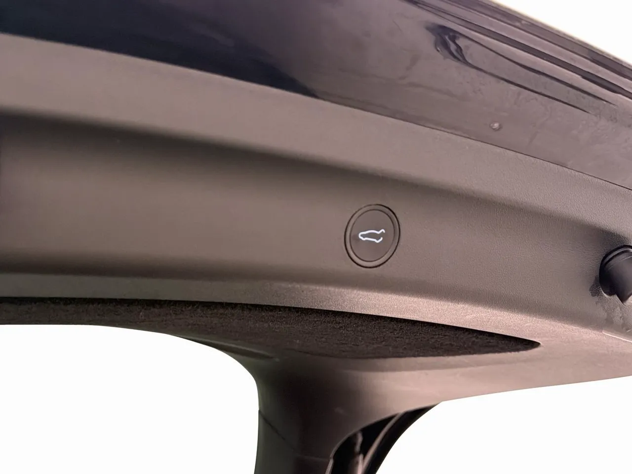 Tesla Model Y bild 31