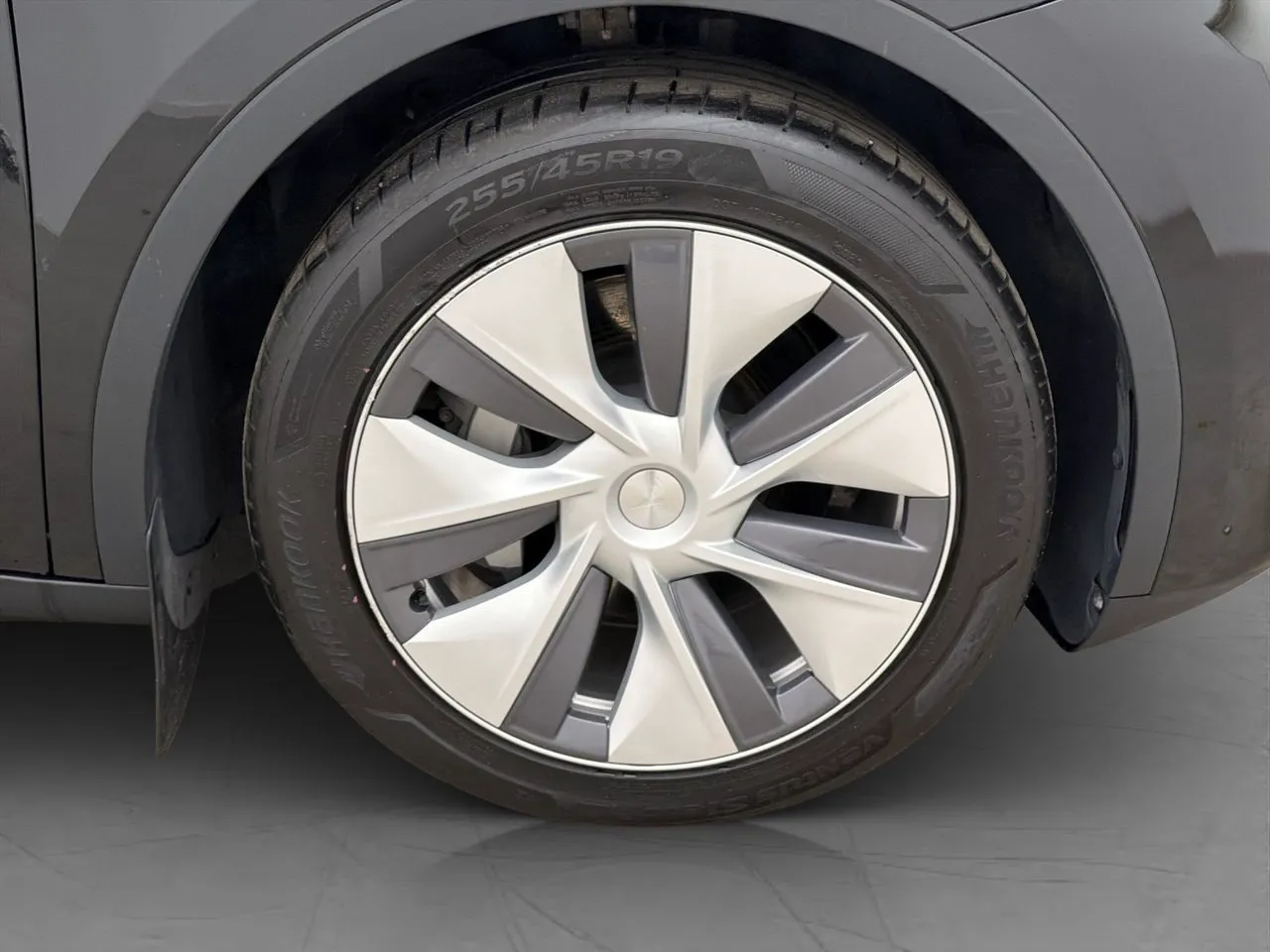 Tesla Model Y bild 34