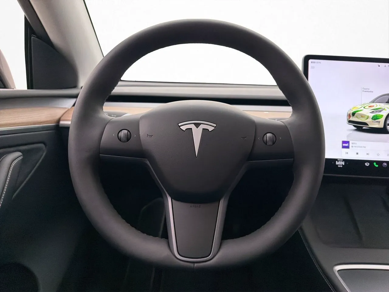 Tesla Model Y bild 13