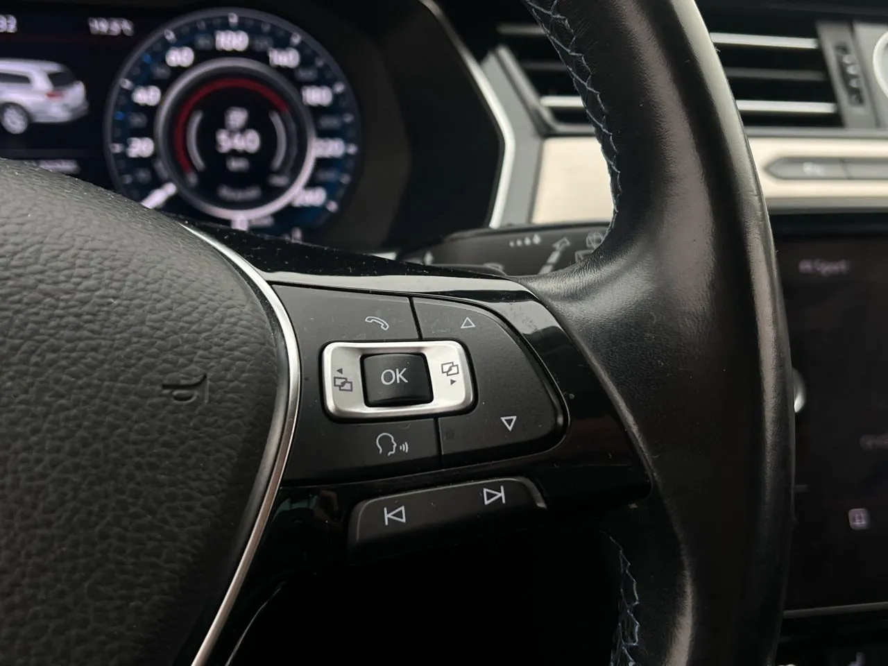 Volkswagen Passat bild 15