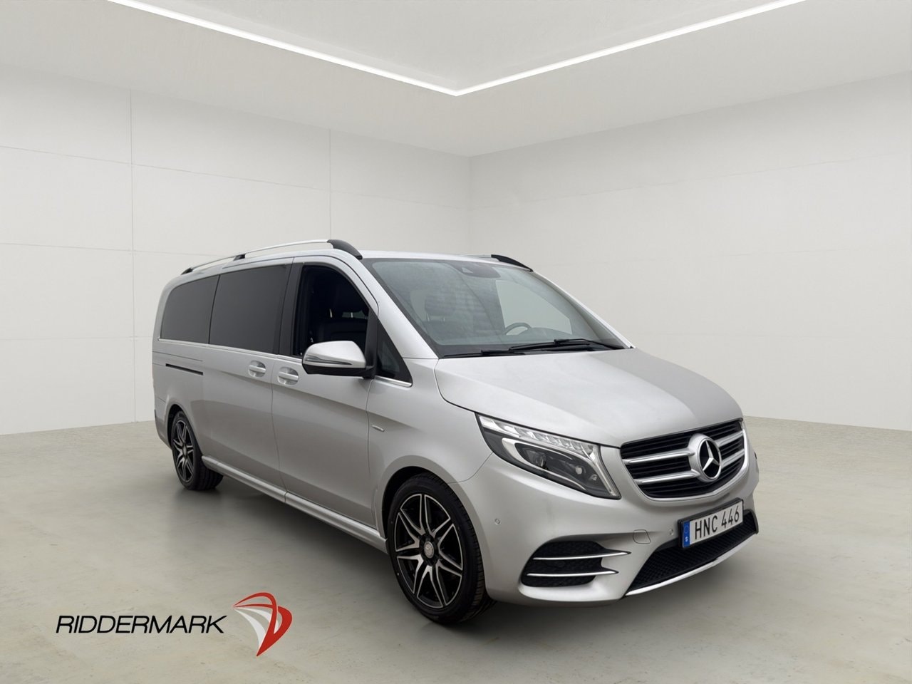 Mercedes V250