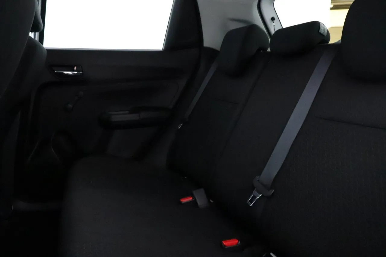 Suzuki Swift bild 16
