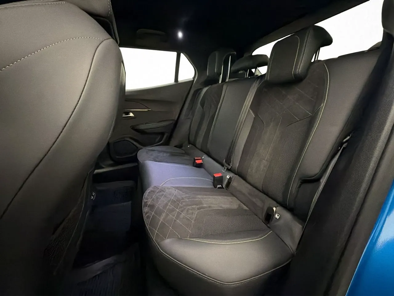 Peugeot e-2008 bild 16