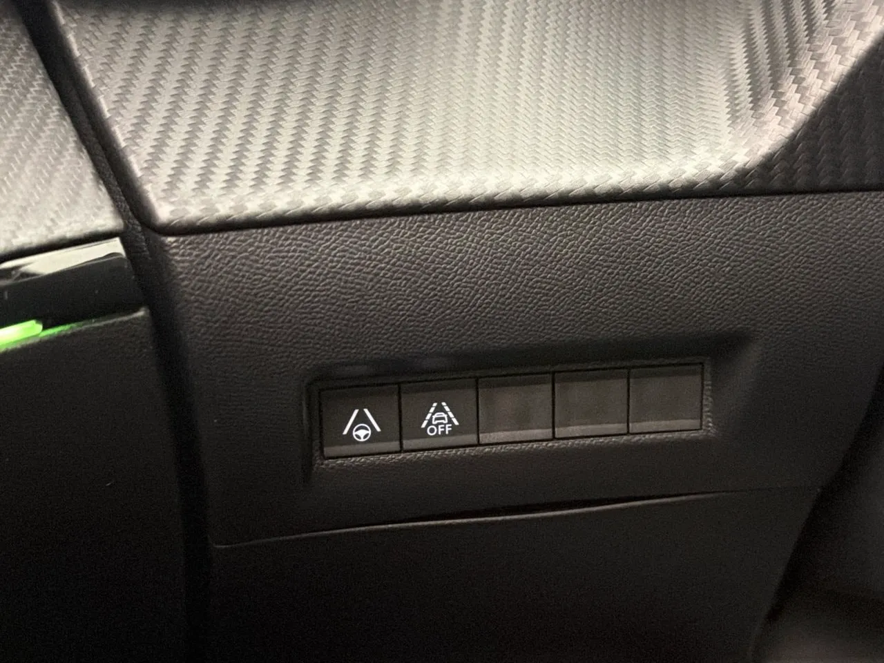 Peugeot e-2008 bild 28