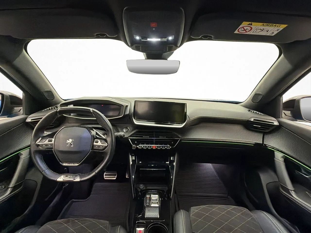 Peugeot e-2008 bild 17