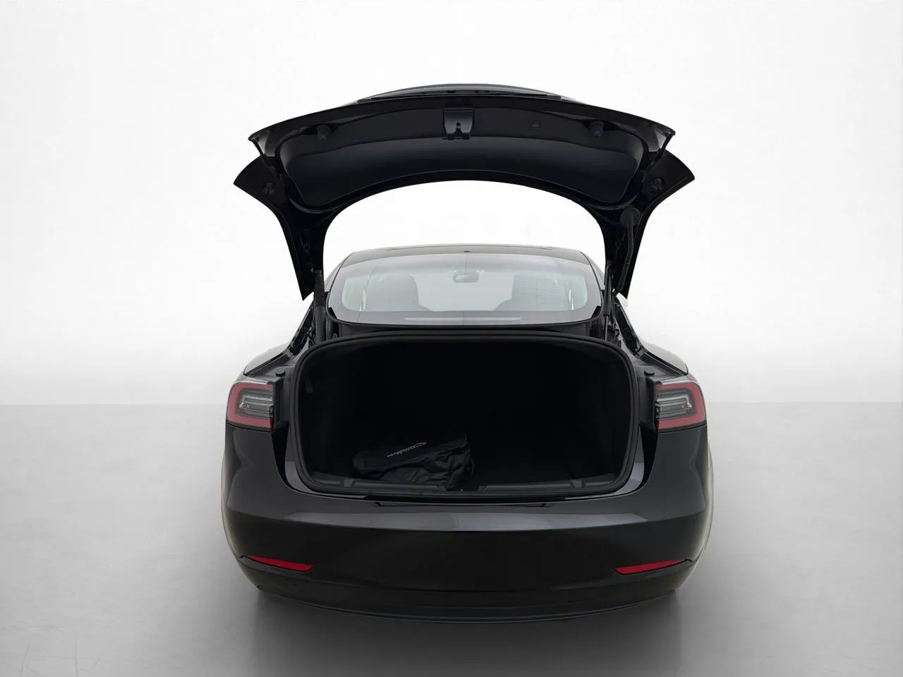 Tesla Model 3 bild 28
