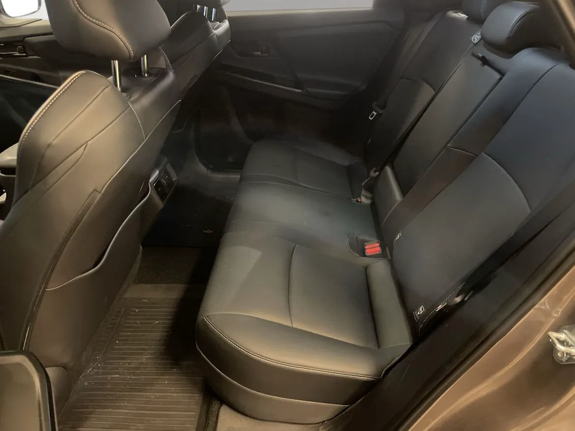Toyota bZ4X Touring bild 8