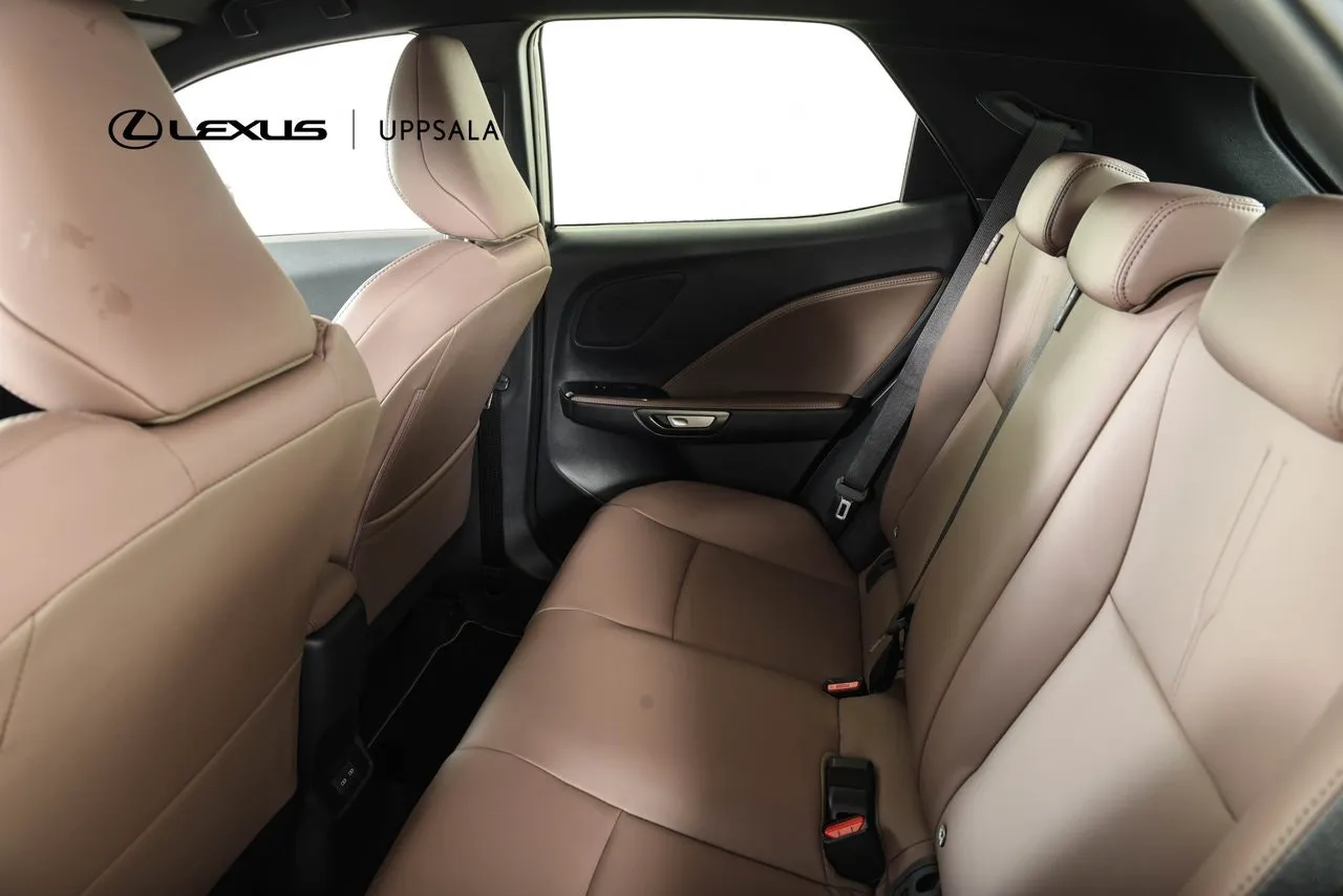 Lexus LBX bild 9