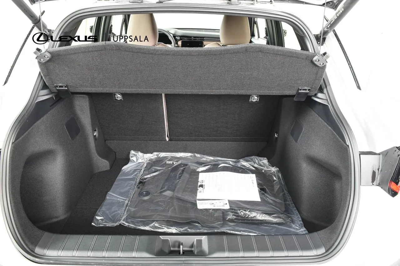 Lexus LBX bild 10