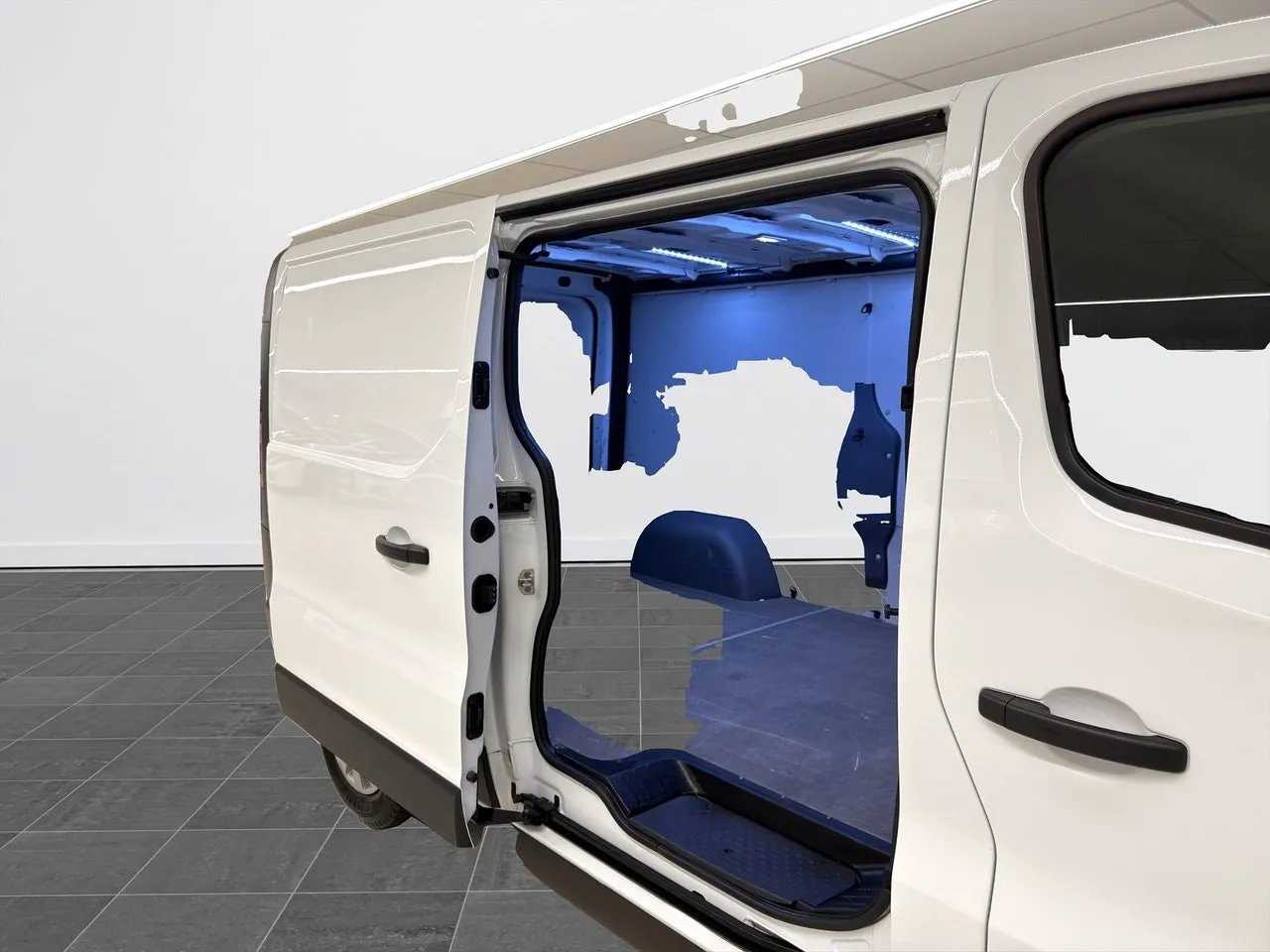 Nissan Primastar bild 6