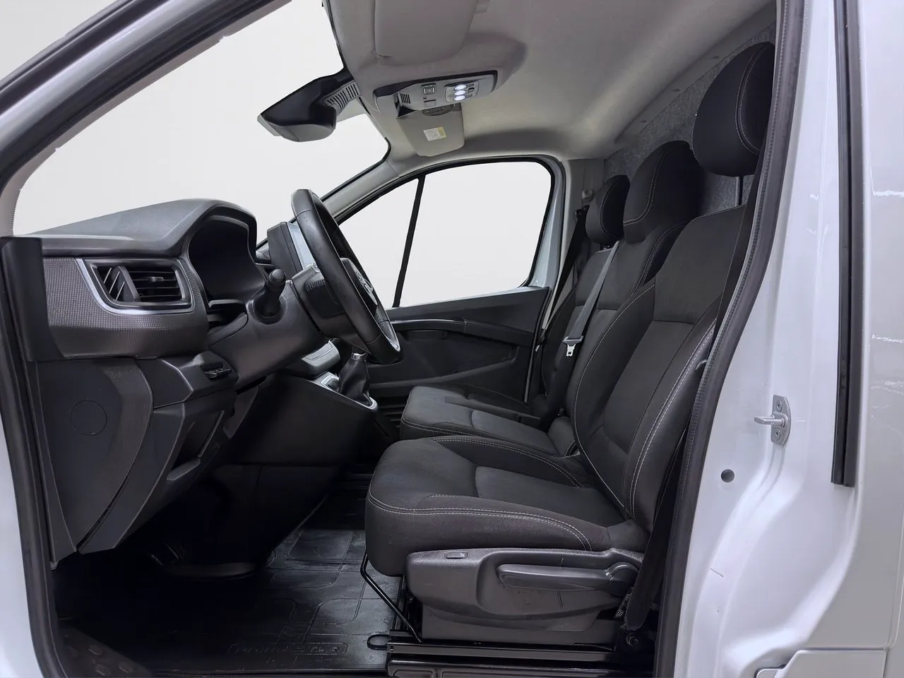 Nissan Primastar bild 10