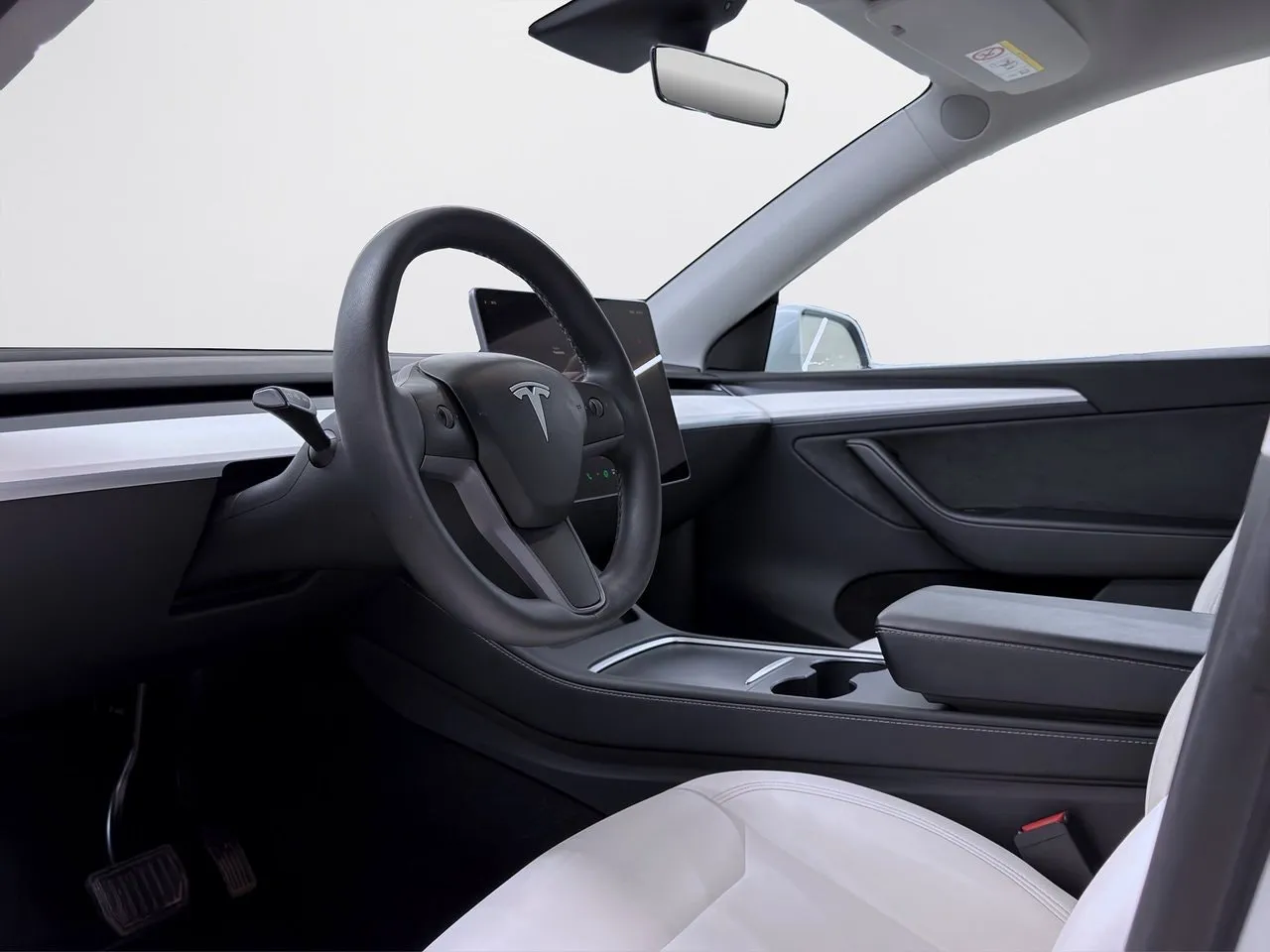 Tesla Model Y bild 12