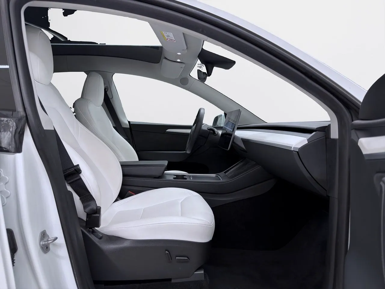 Tesla Model Y bild 16