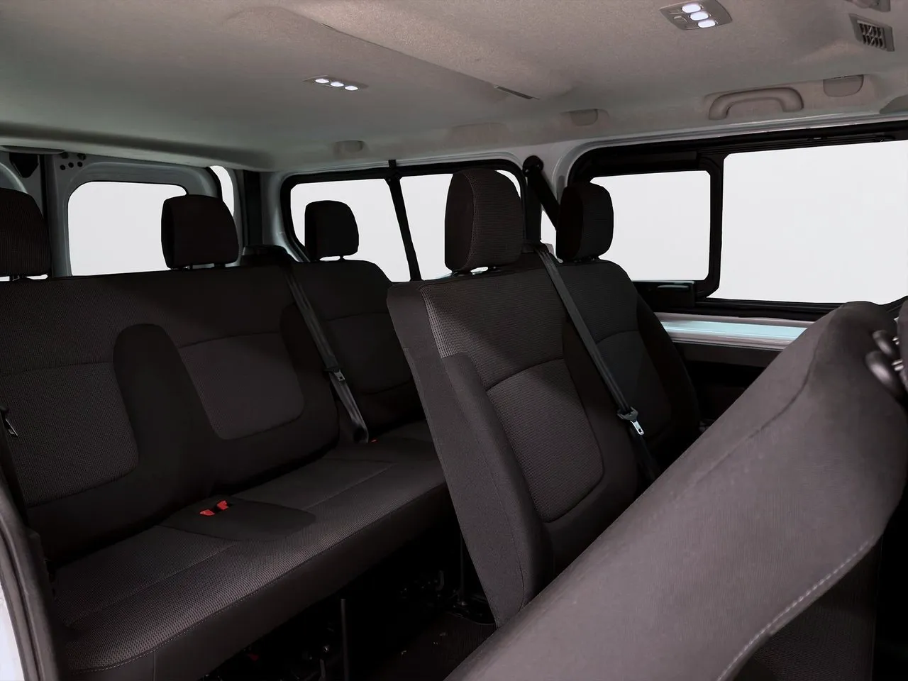 Nissan Primastar bild 8