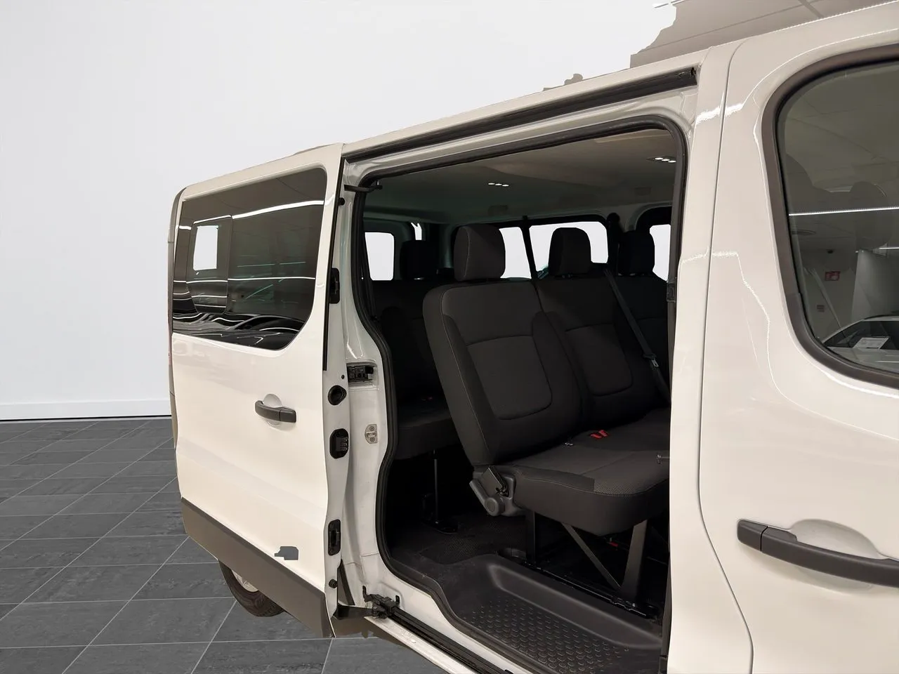 Nissan Primastar bild 16