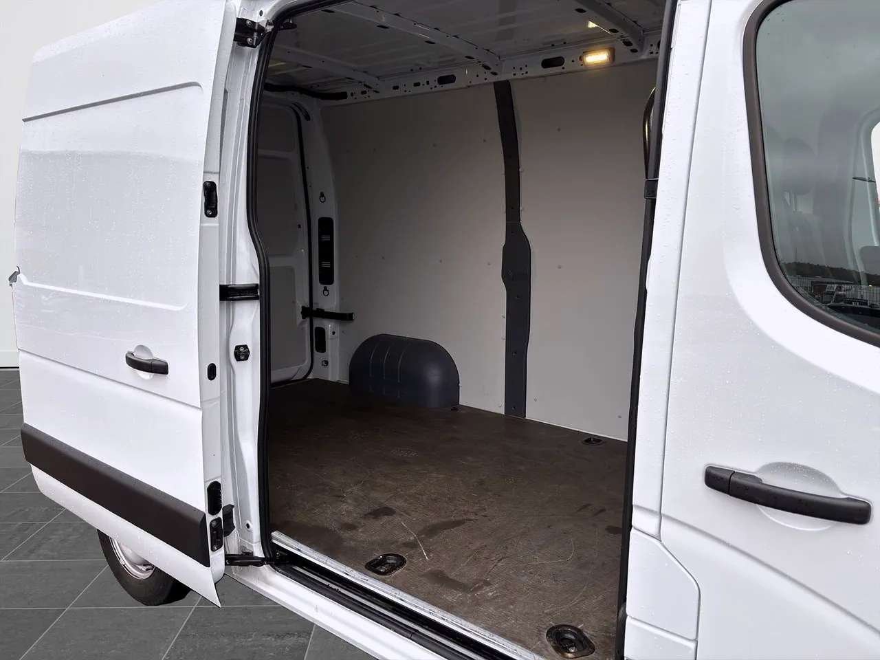 Nissan Interstar bild 8
