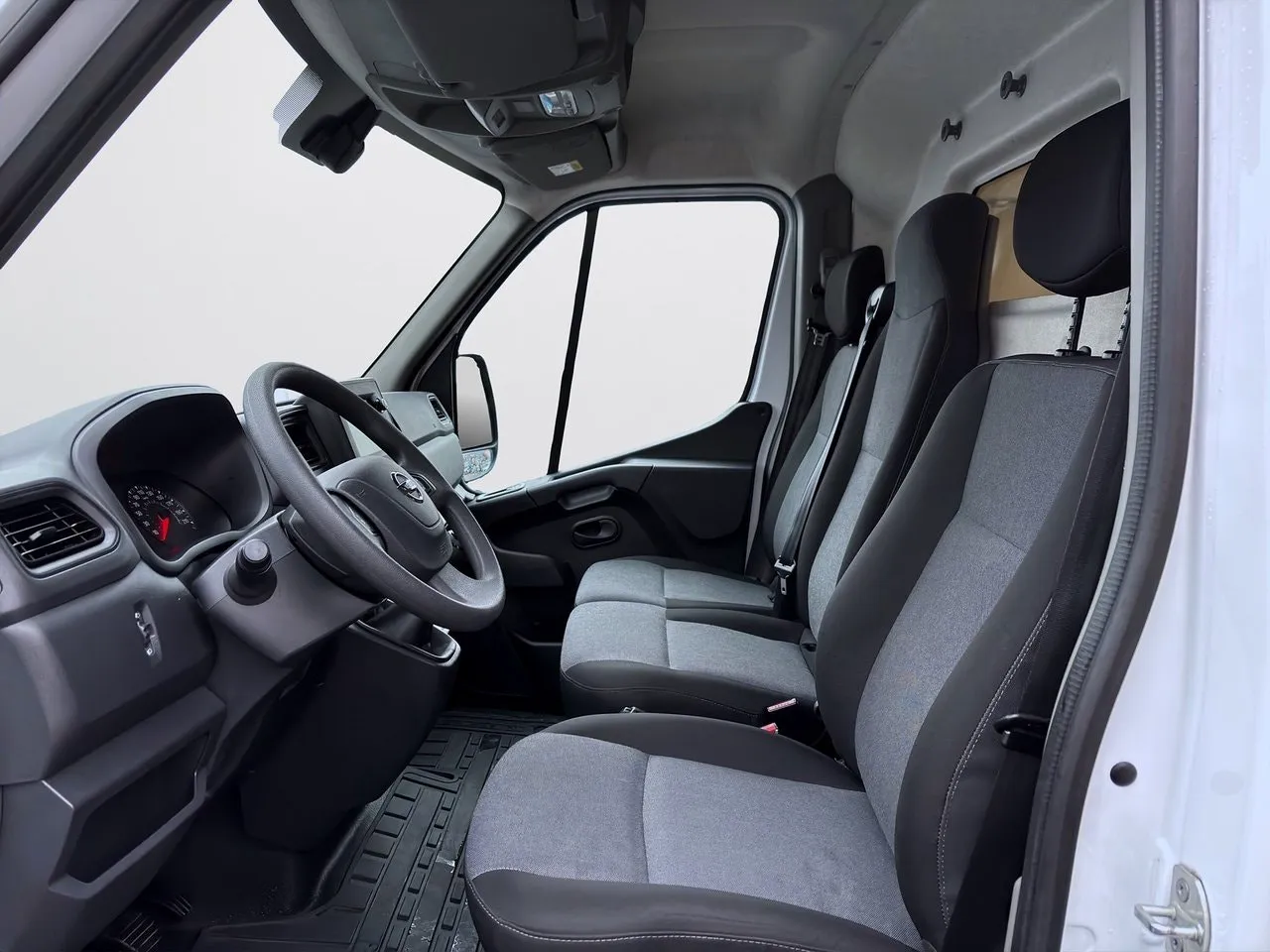 Nissan Interstar bild 11