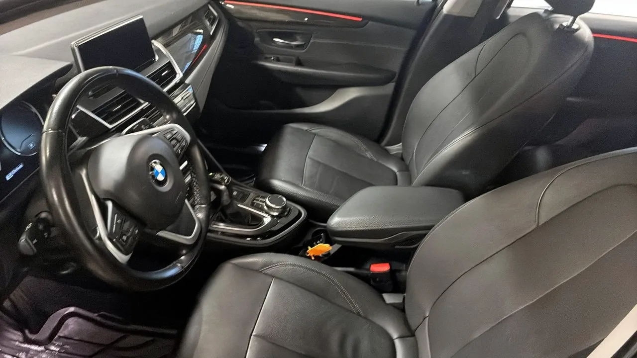 BMW 225 bild 8