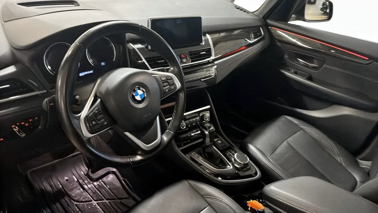 BMW 225 bild 7