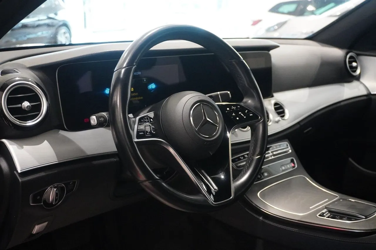 Mercedes E220 bild 2