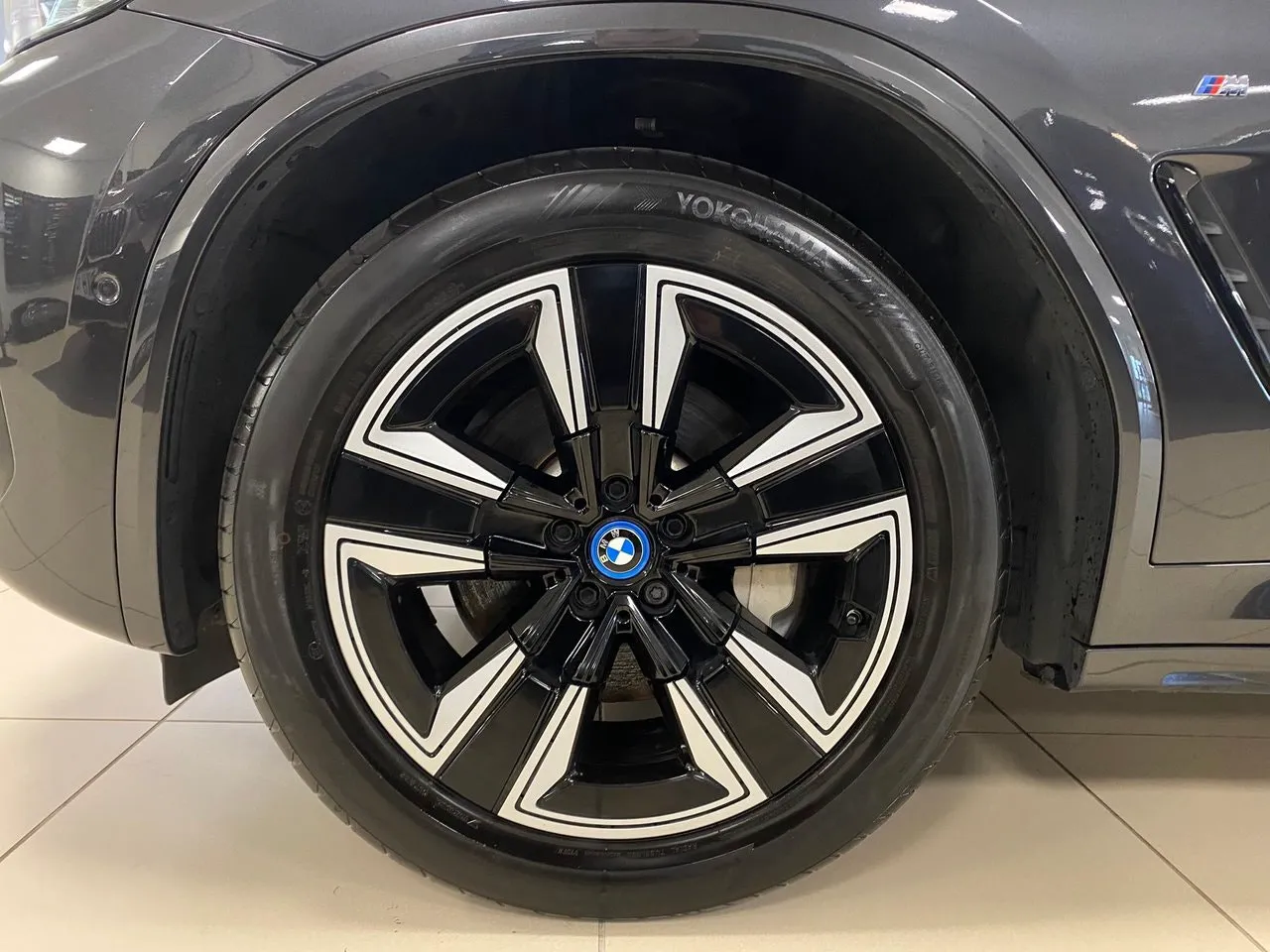 BMW iX3 bild 2