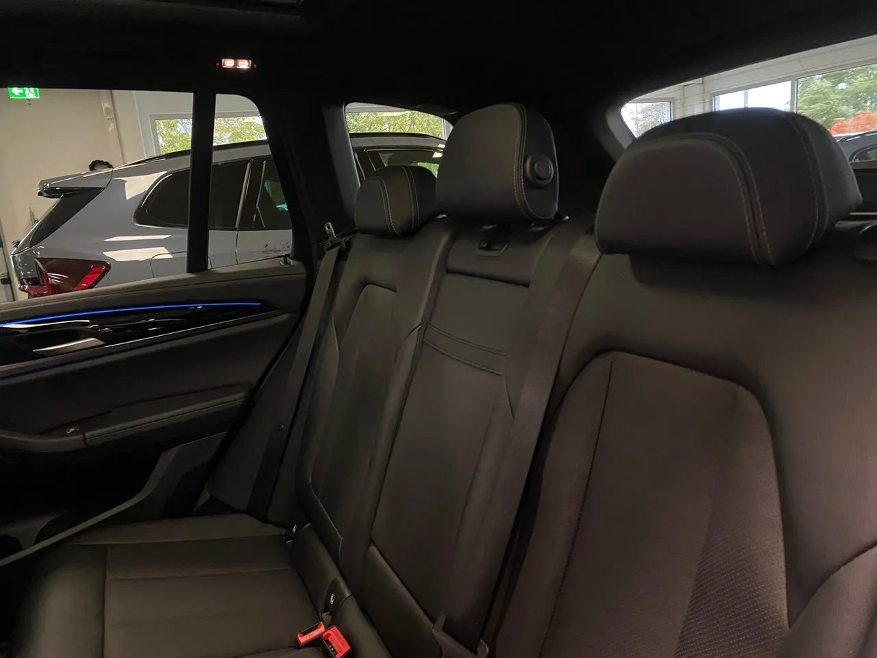 BMW iX3 bild 8