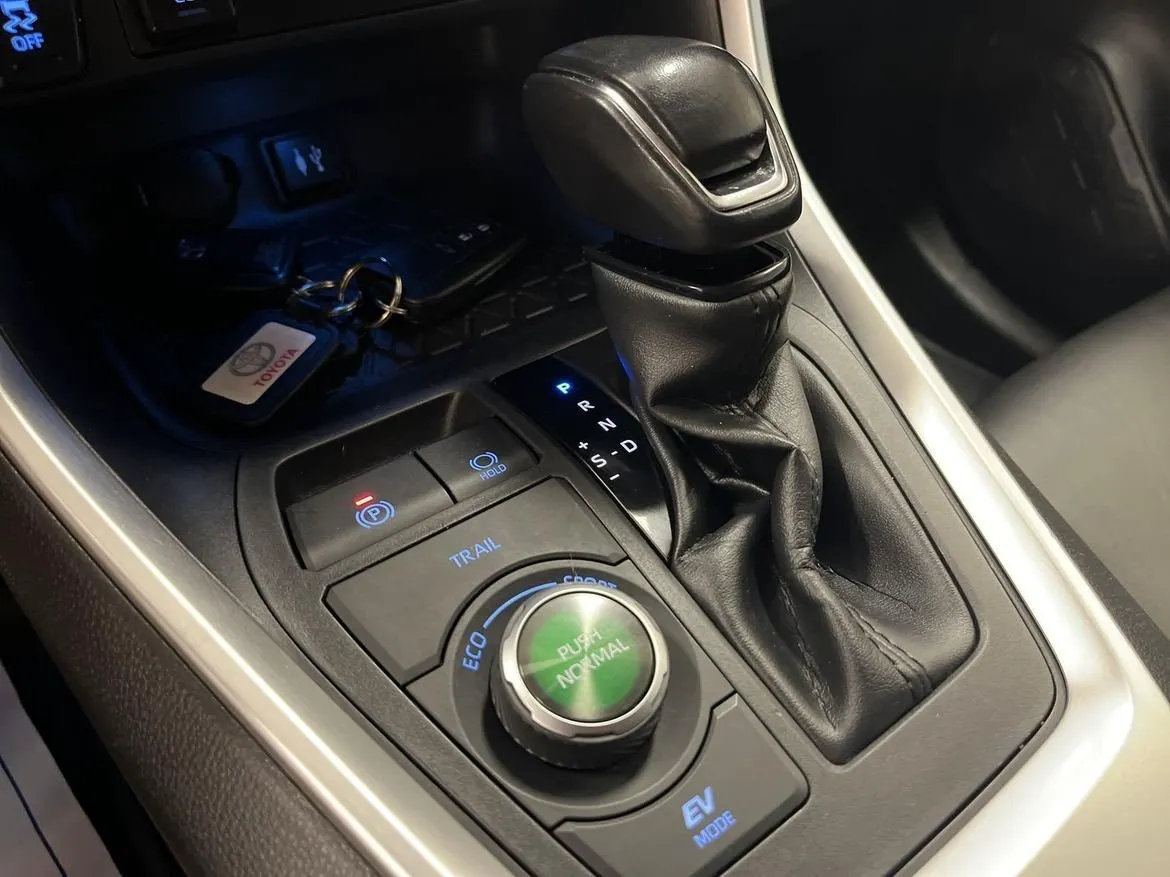 Toyota RAV4 bild 18