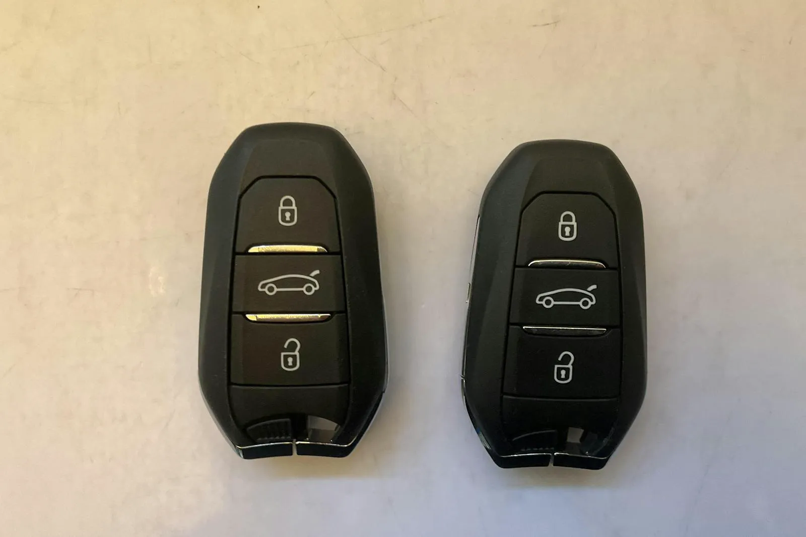 Peugeot 408 bild 13