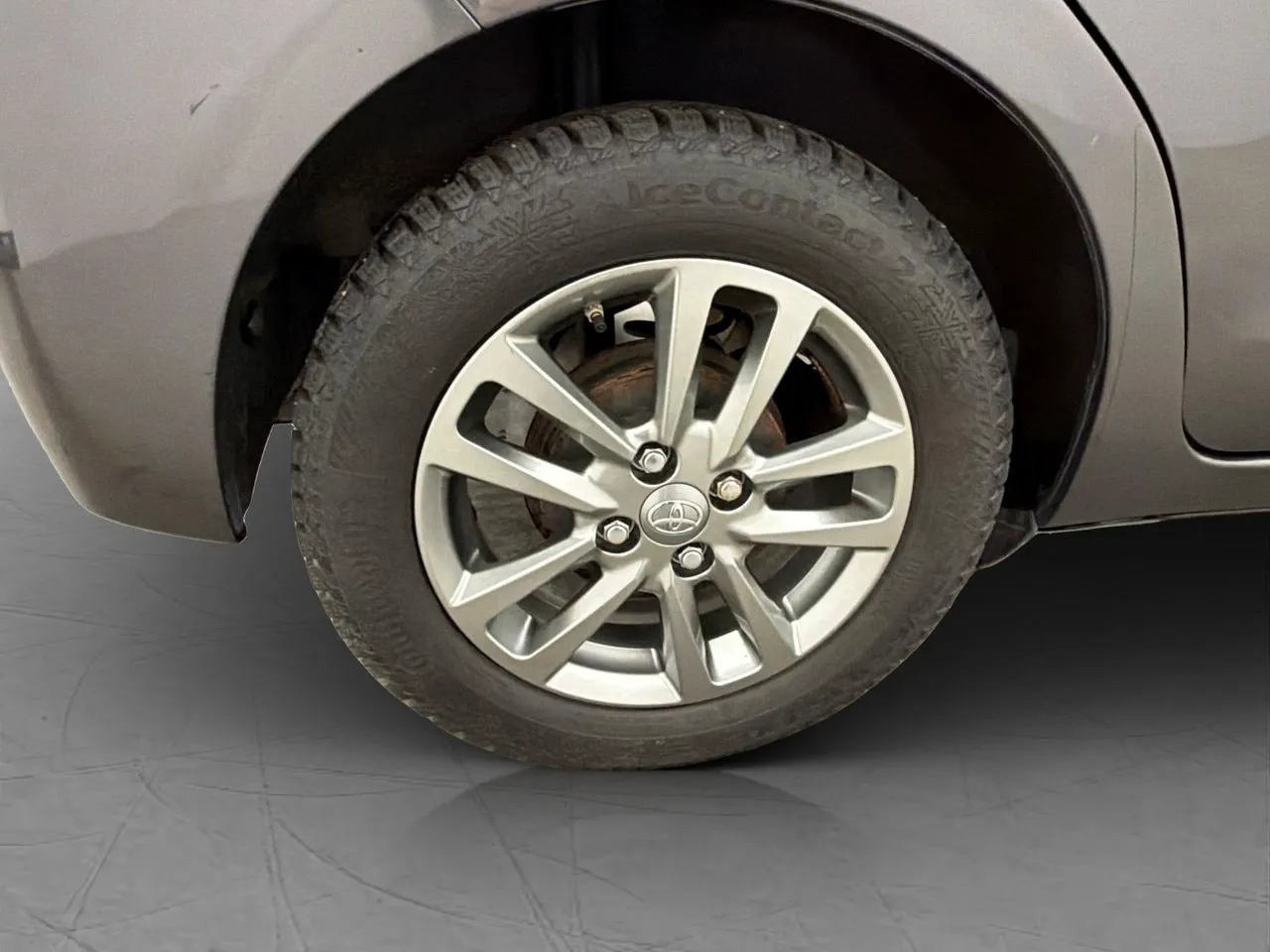 Toyota Yaris bild 12