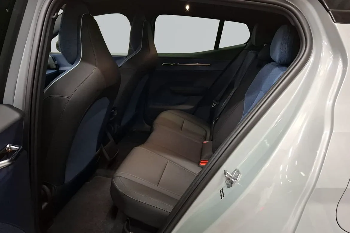 Volvo EX30 bild 7