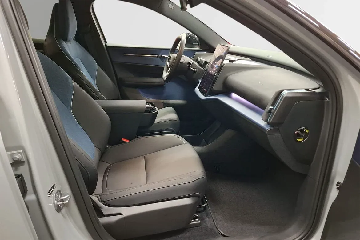 Volvo EX30 bild 5