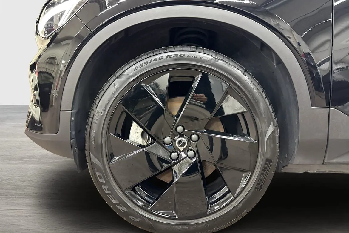 Volvo EX40 bild 10
