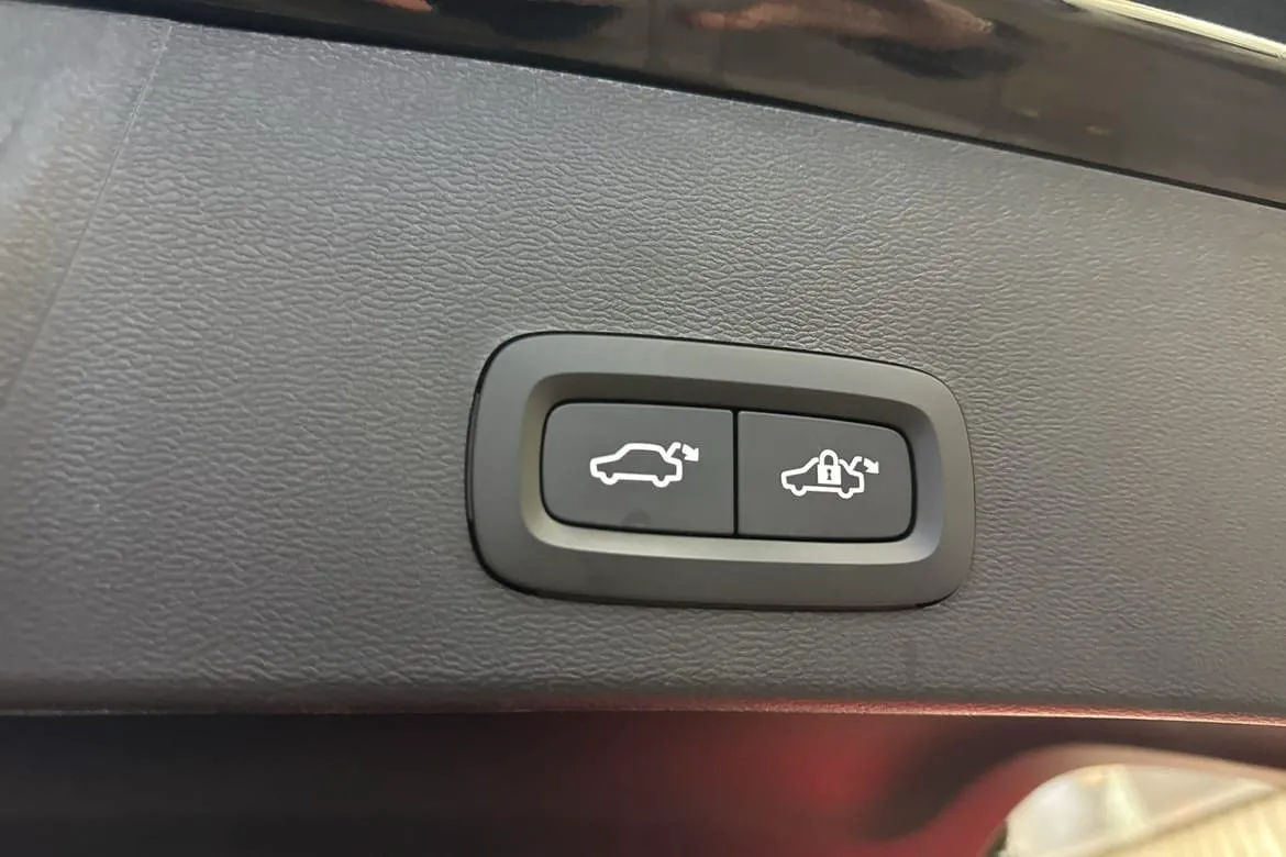 Volvo EX40 bild 18
