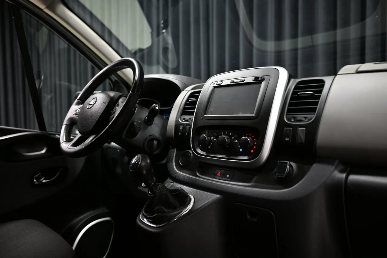 Nissan NV300 bild 26