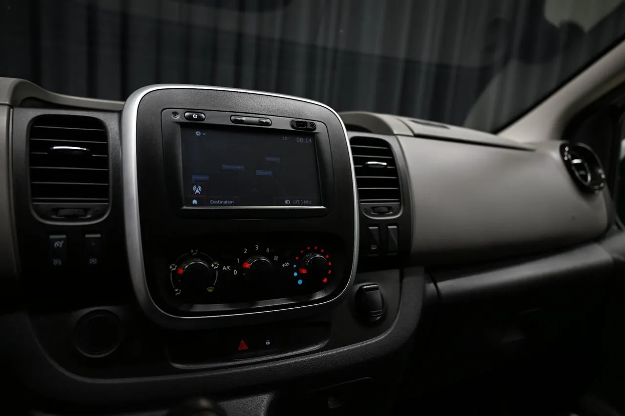 Nissan NV300 bild 23