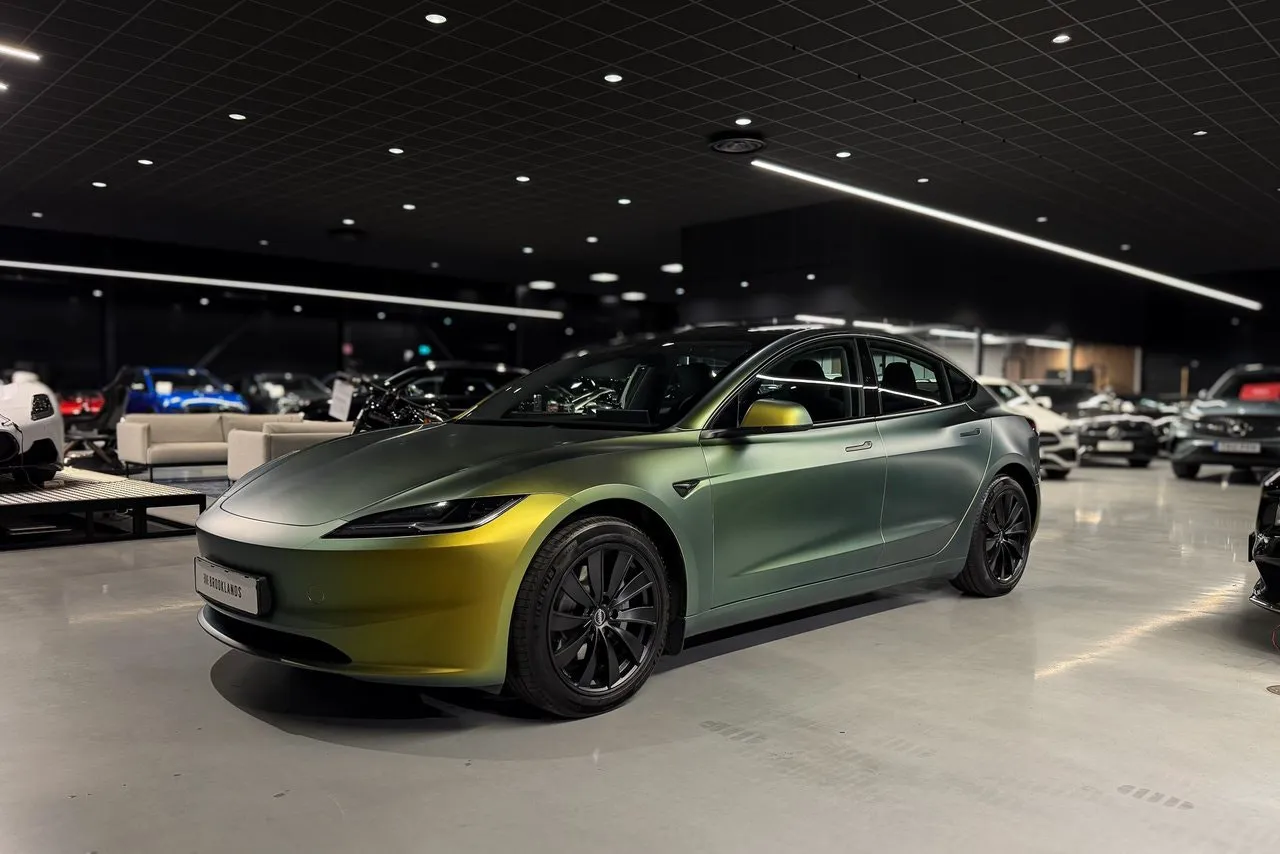 Tesla Model 3 bild 2