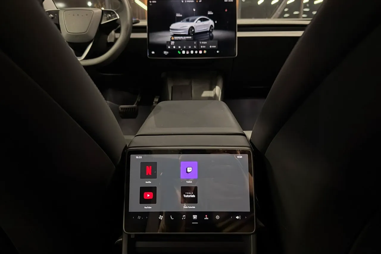 Tesla Model 3 bild 11