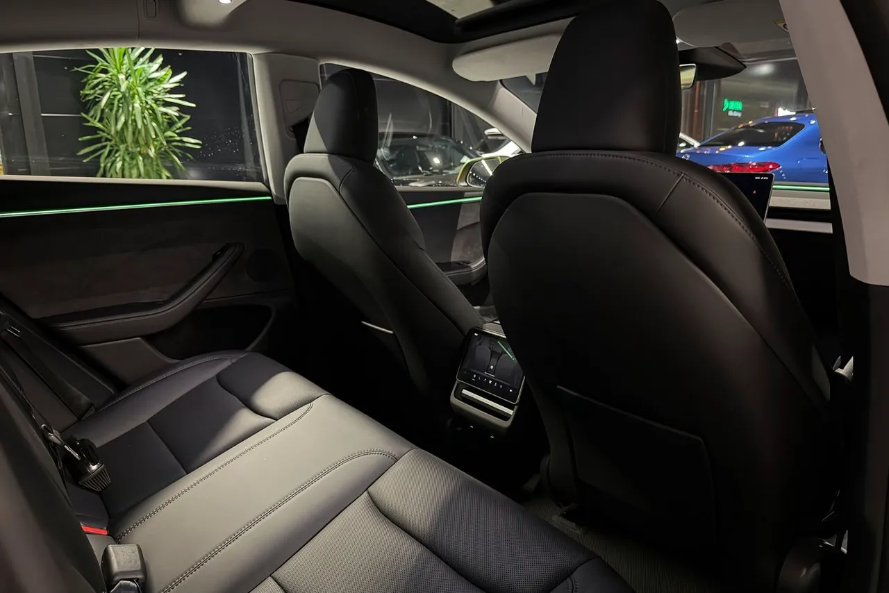 Tesla Model 3 bild 9